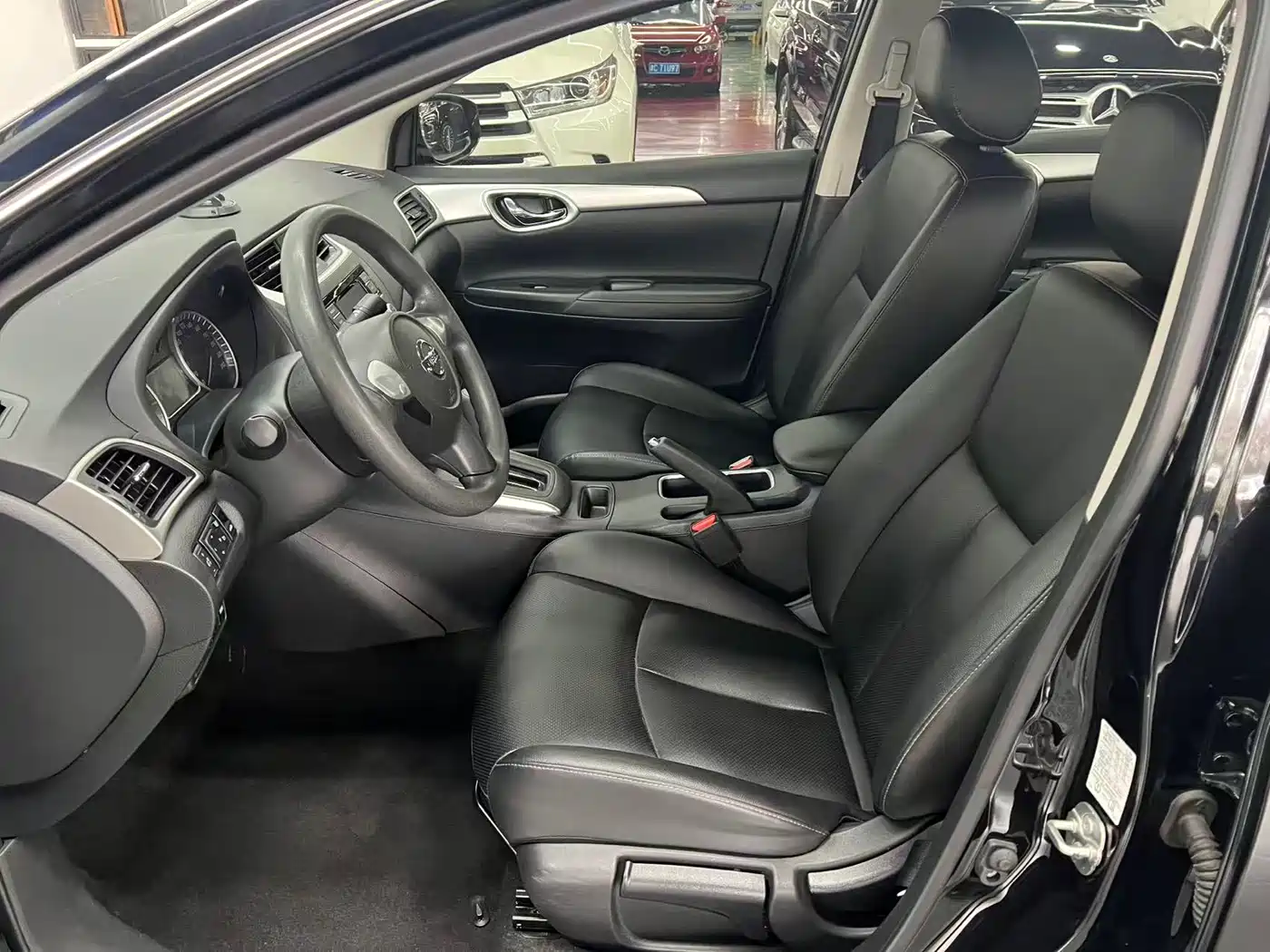 Nissan SYLPHY, миниатюра 5