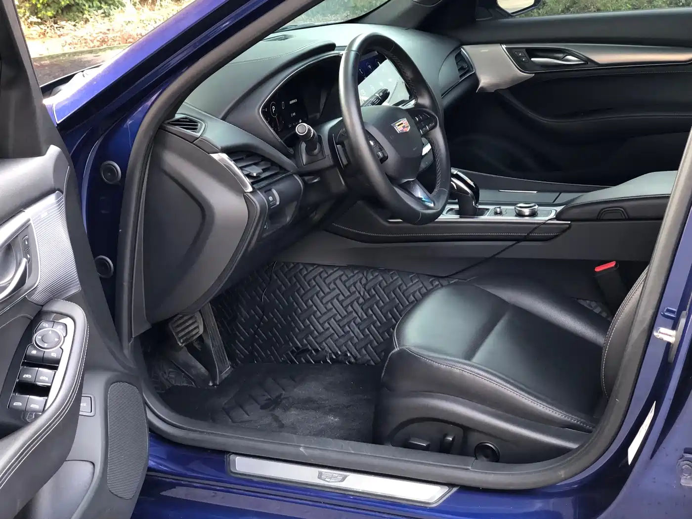 Cadillac CT5 2023 28T Luxury Style (Standard Edition) фото 8