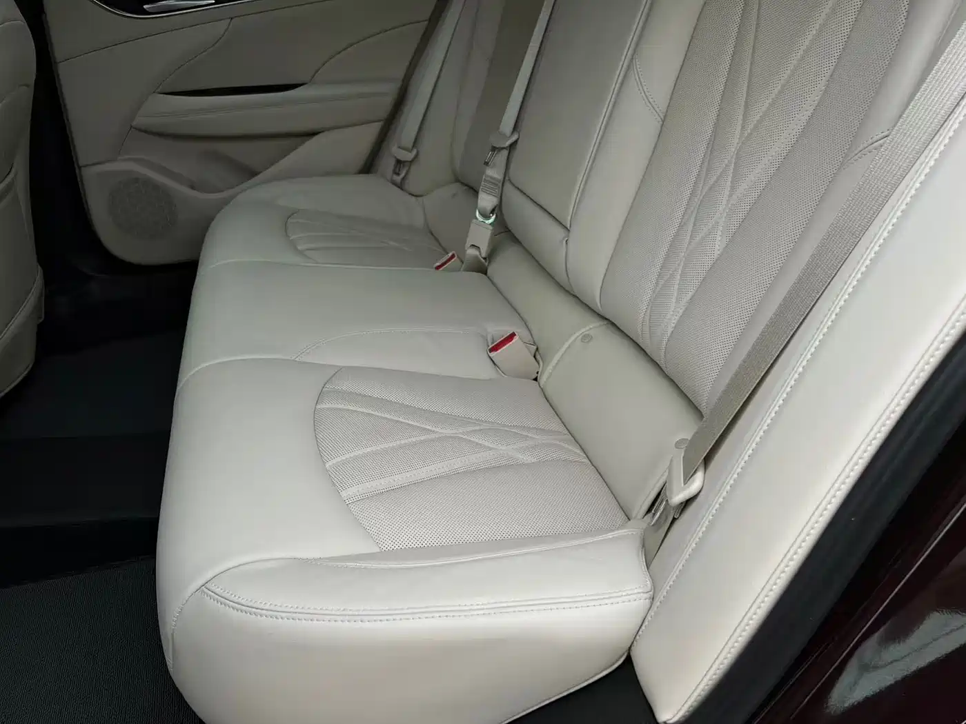 Buick LaCrosse 2022 Avenir First Edition фото 16