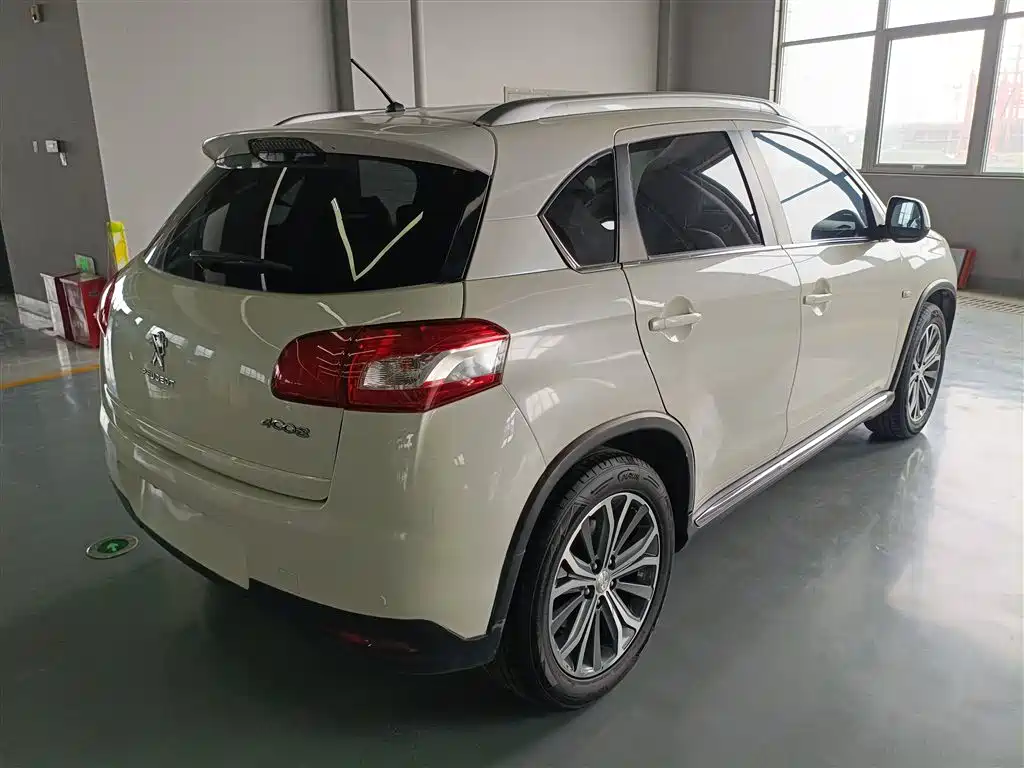 Peugeot 4008 (Import) 2013 2.0L 4WD Fashion фото 5