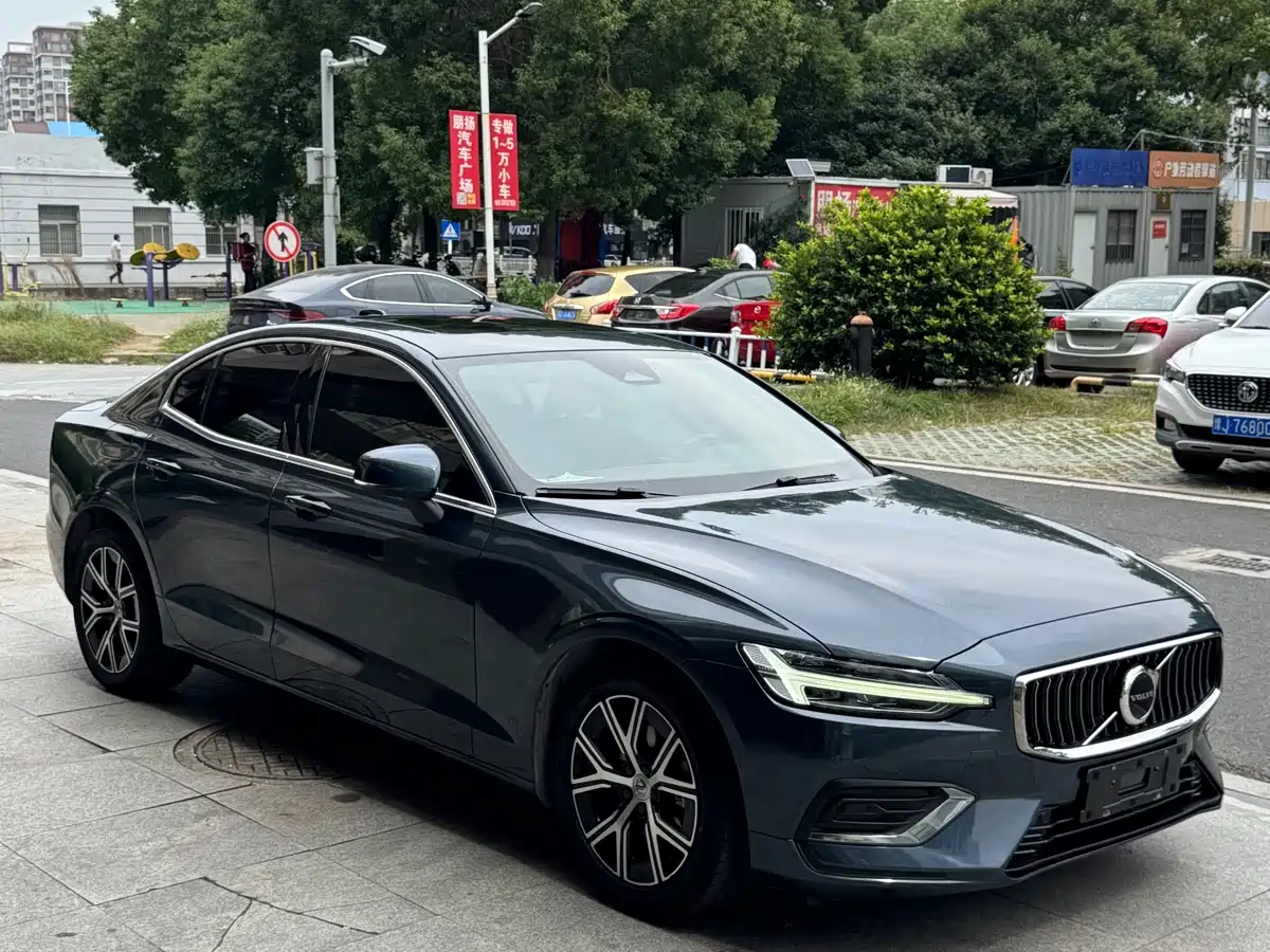 Photo 9 - Volvo S60