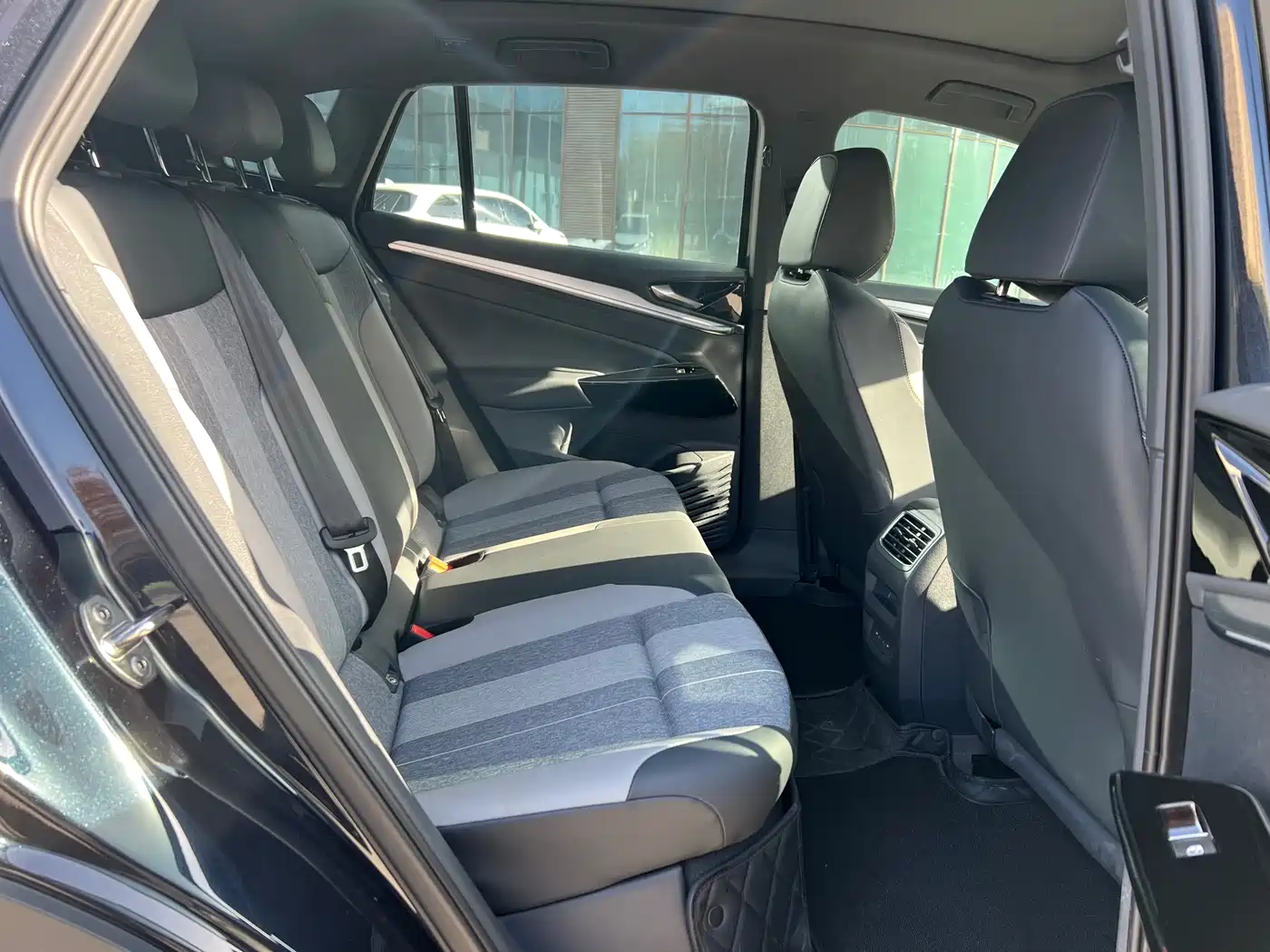 VOLKSWAGEN ID.4 CROZZ