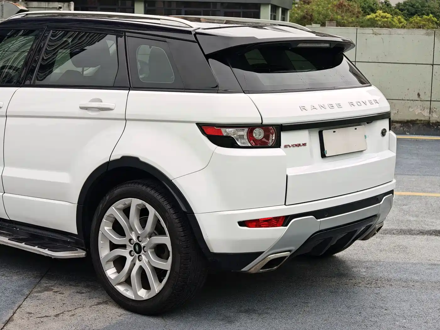 Land Rover Range Rover Evoque (Import) 2014 2.0T 5-door Brilliance Sport фото 13