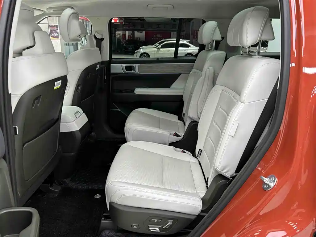 Hyundai Santa Fe 2024 2.0T Connoisseur Ultra фото 15