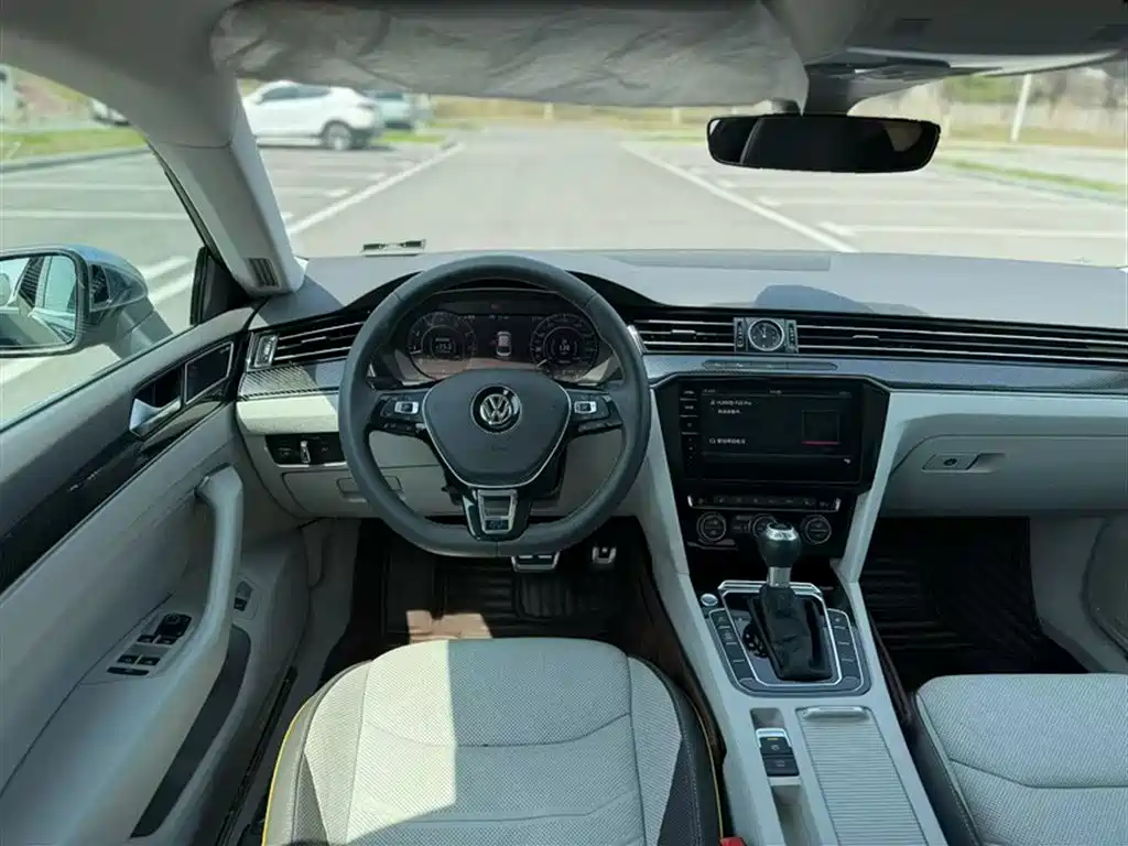 Volkswagen FAW-Volkswagen CC 2019 380TSI Radiance Edition China VI фото 22