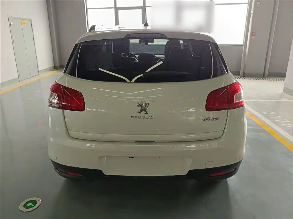 Peugeot 4008 (Import) 2013 2.0L 4WD Fashion фото 4