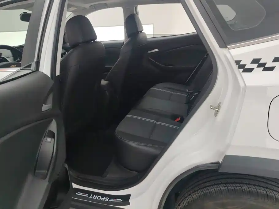Chevrolet Trax 2020 2019 325T Auto Fun Edition China VI