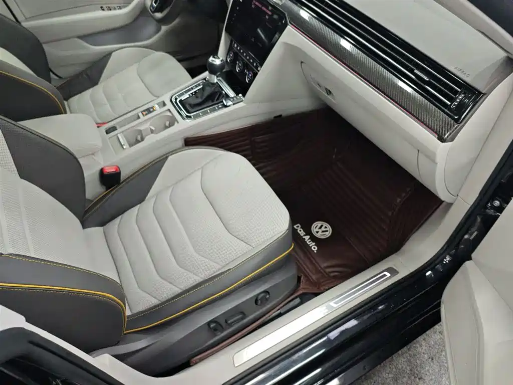 Volkswagen FAW-Volkswagen CC 2019 380TSI Radiance Edition China VI фото 4