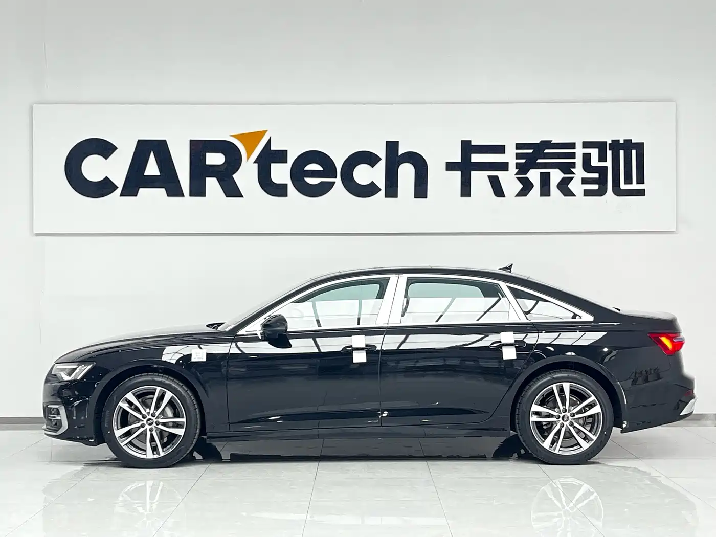 Audi A6L 2026 Model Year 40 TFSI Luxury Dynamic фото 3