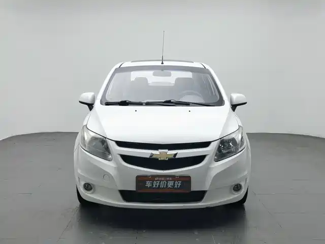 Chevrolet Sail 2013 Sedan 1.4L AMT Premium Edition — фото 3