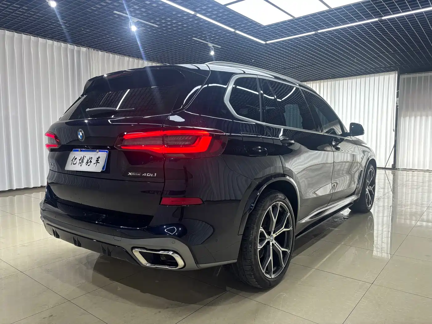 BMW X5 2023 xDrive 40Li M Sport Package фото 15