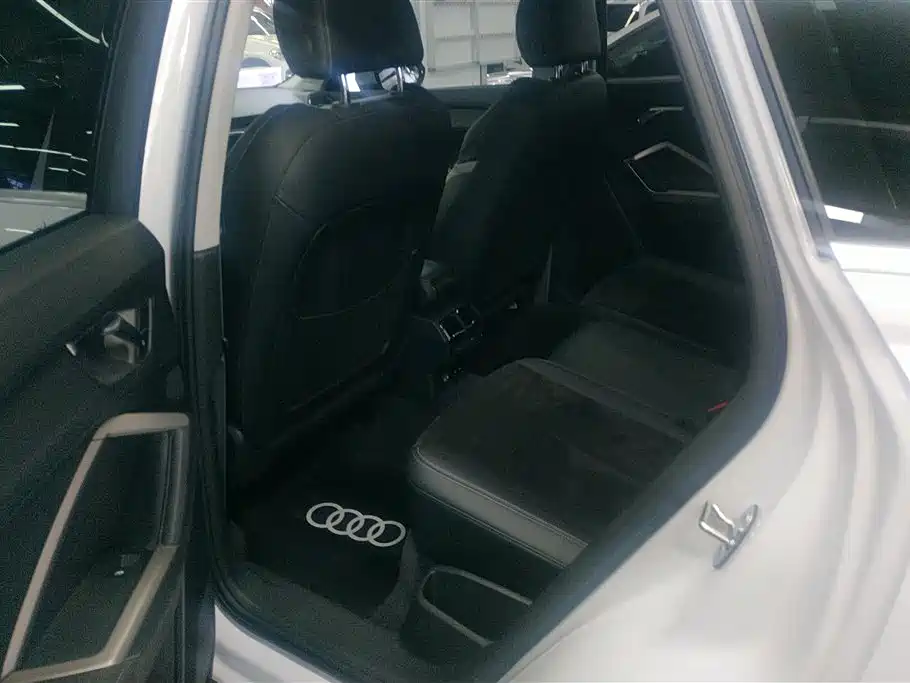 Audi Q3 2021 35 TFSI Progressive Sport фото 11