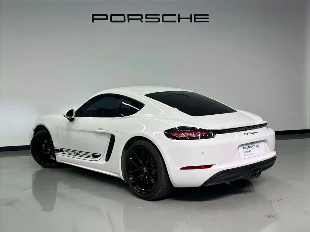 Porsche 718 фото 6