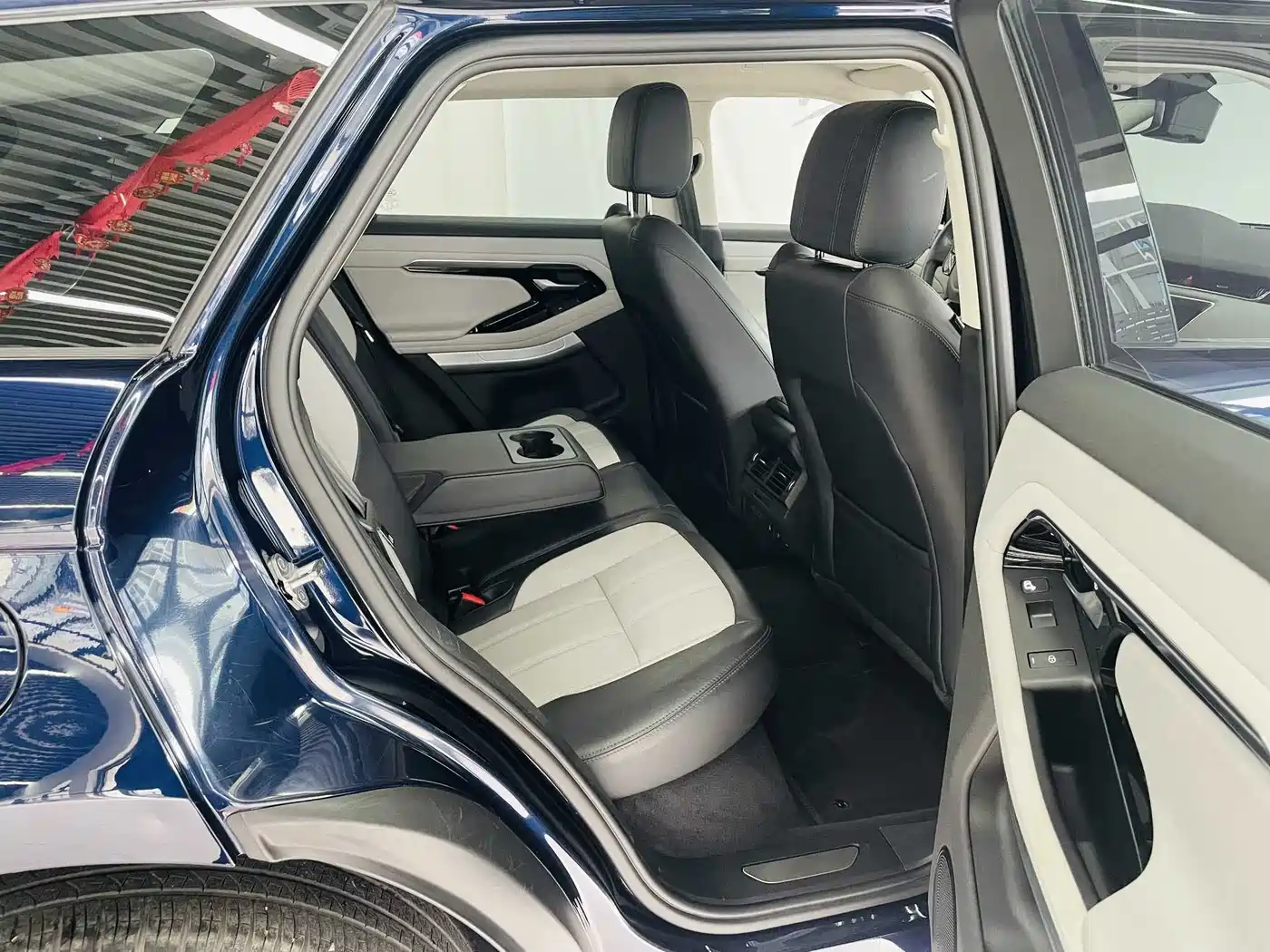 Land Rover Range Rover Evoque 2020 249PS R-DYNAMIC S Sport Edition фото 11