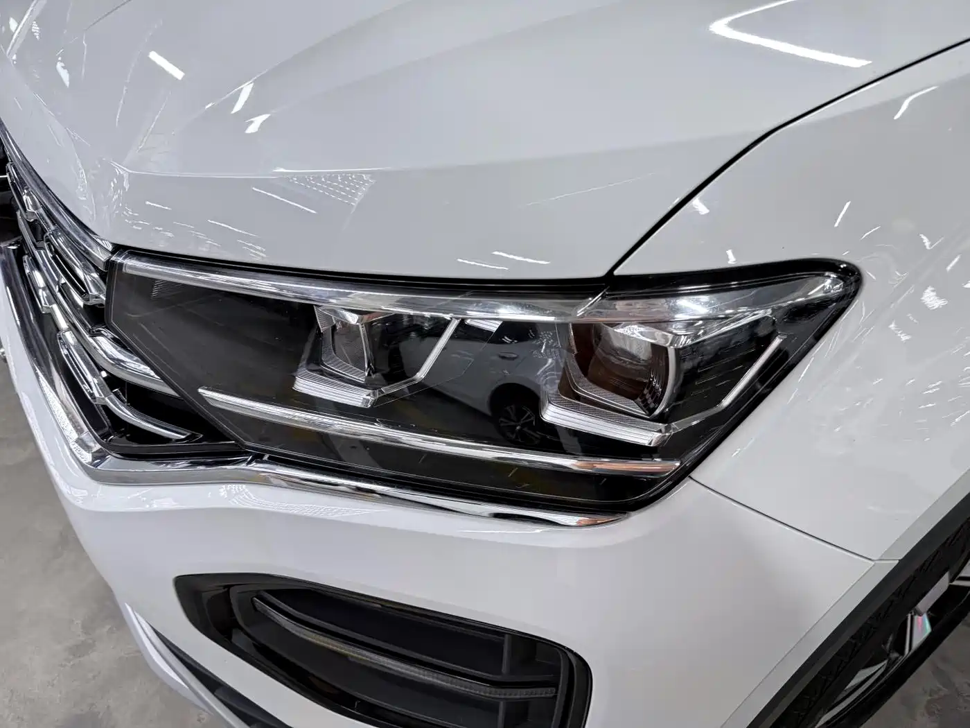 Volkswagen Tayron 2019 330TSI 2WD Luxury China VI фото 4