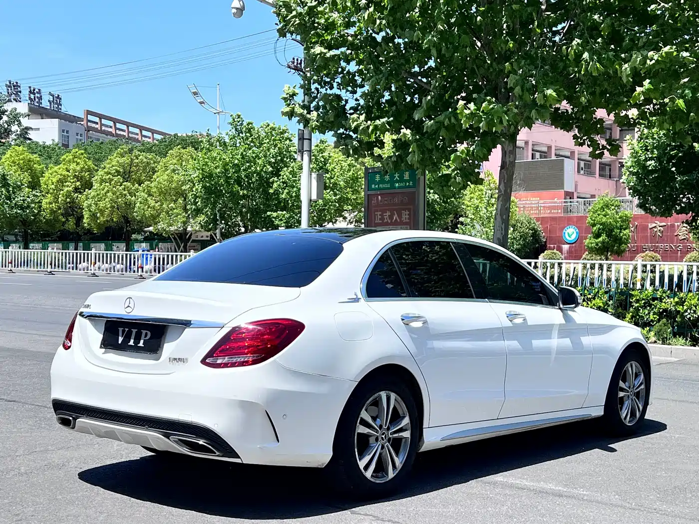 Mercedes-Benz C-Class 2018 C 200 L Sport Edition фото 7