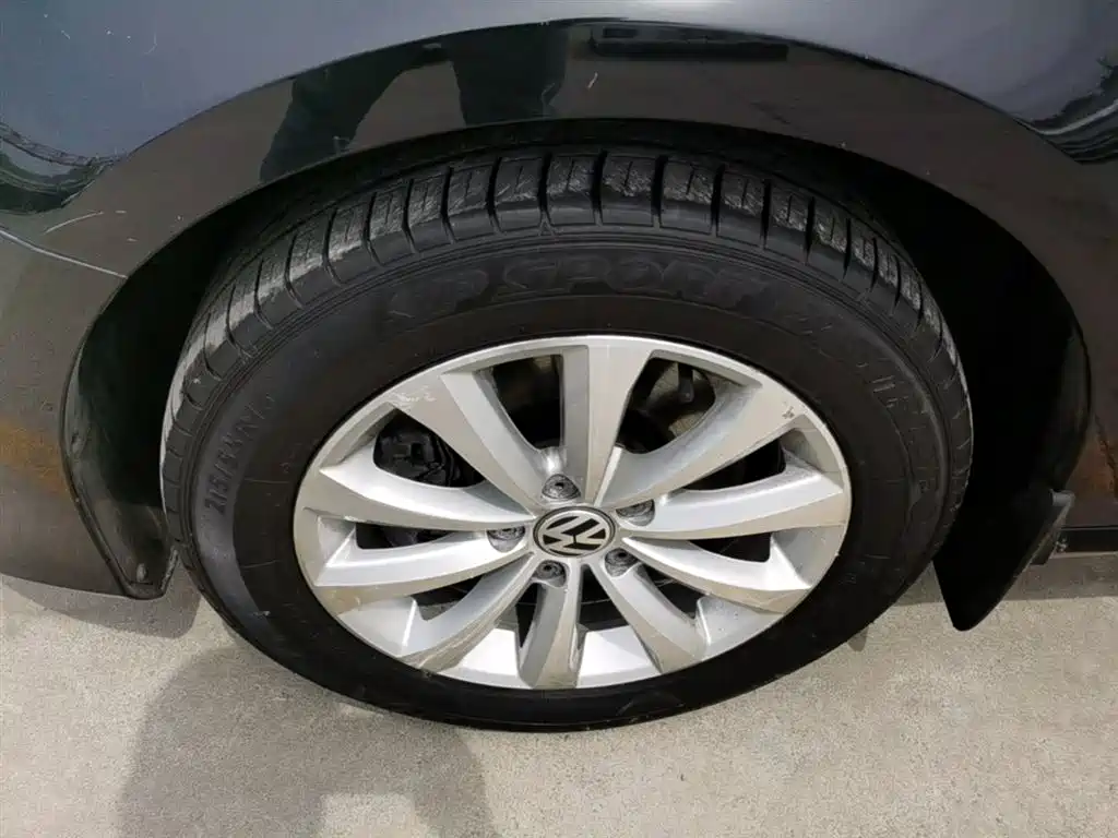 Volkswagen Magotan 2016 1.8TSI Smart Leading фото 23