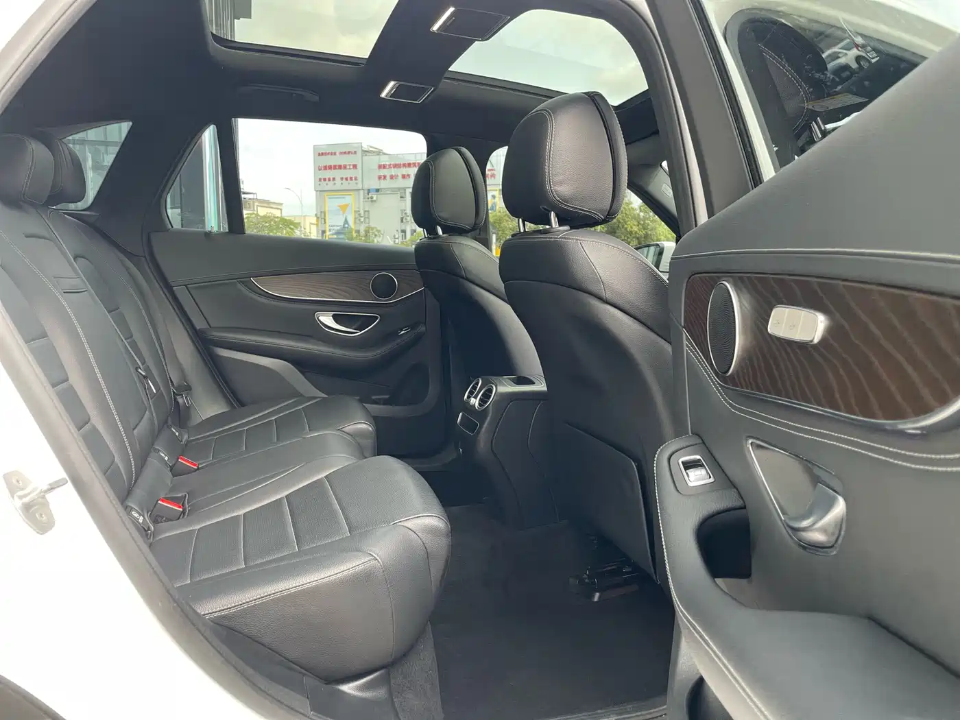 Mercedes-Benz GLC 2020 GLC 260 L 4MATIC Luxury фото 14