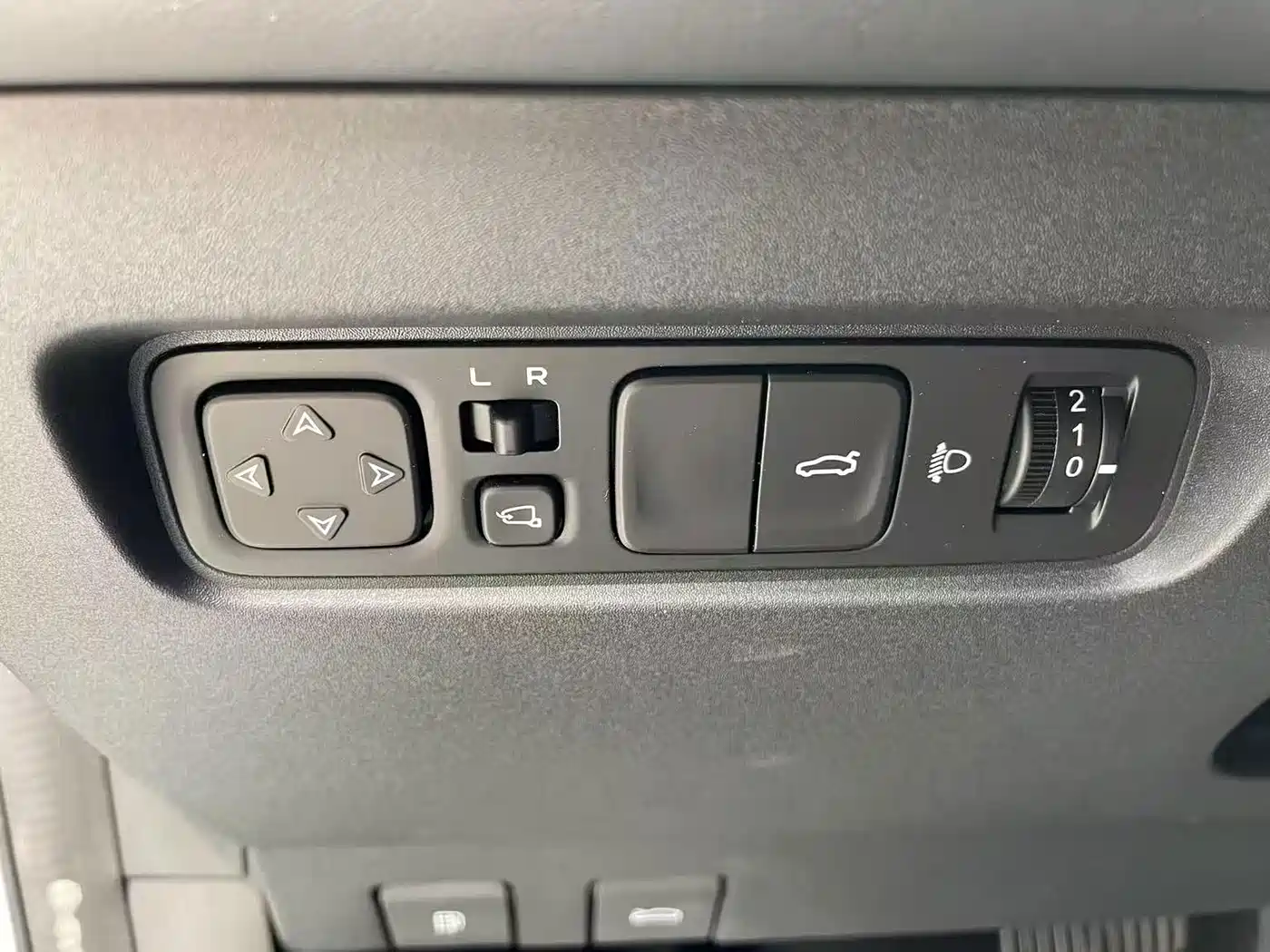 Changan UNI-V 2025 2025 1.5T 500Bar Premium Model