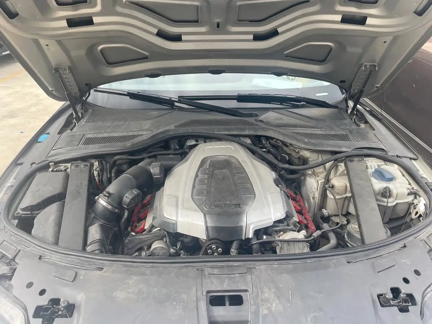 Фото 23 - Audi A8