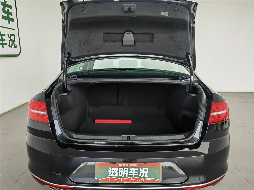 Volkswagen Magotan 2018 280TSI DSG Comfort фото 16