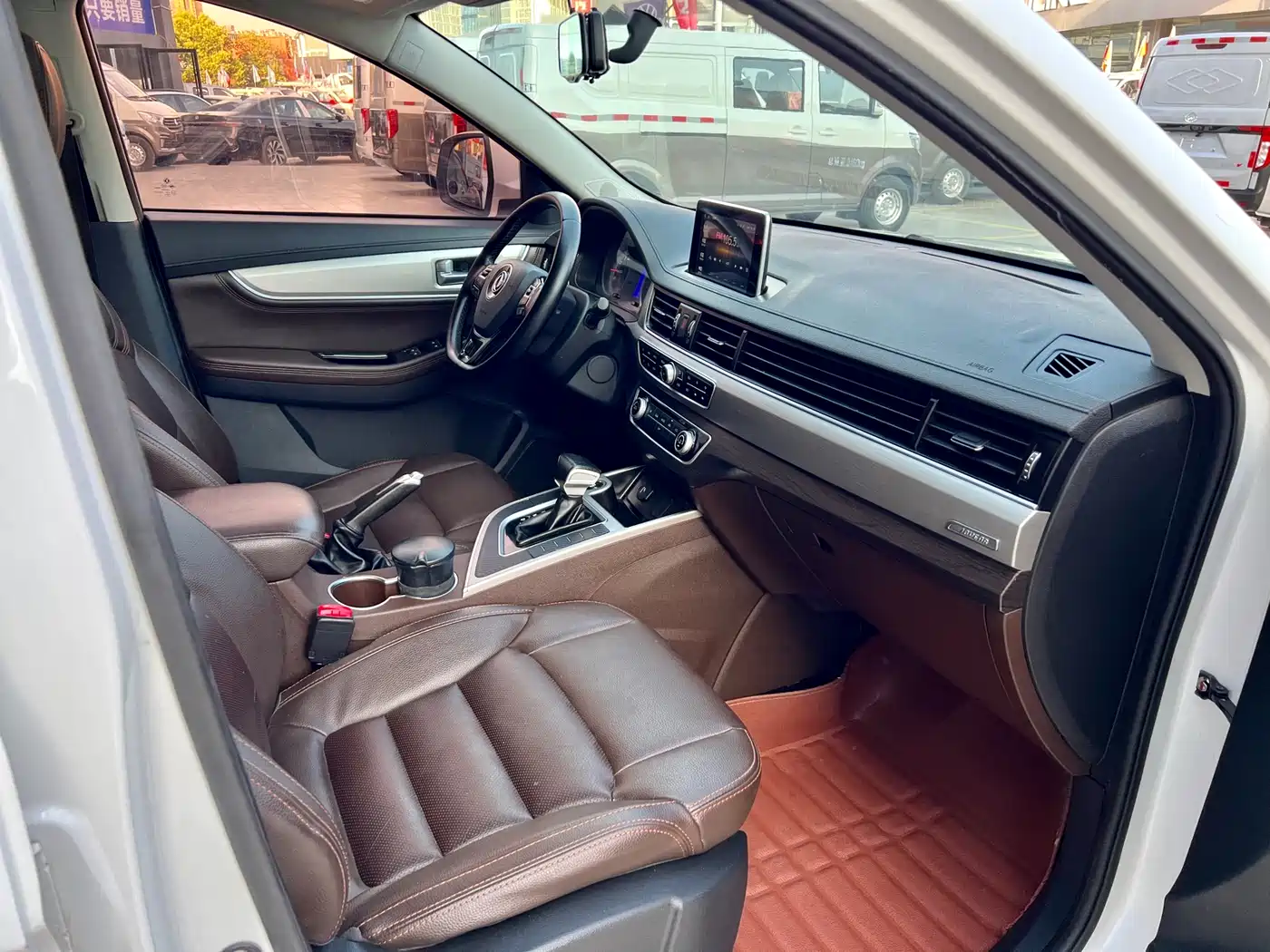 Dongfeng Fengxing Jingyi X5 2017 2017 Model 1.6L CVT Exclusive