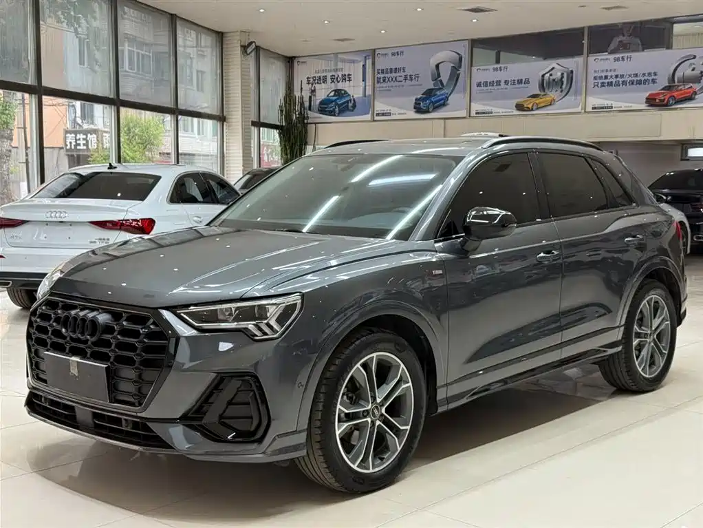 Audi Q3 2023 35 TFSI Fashion Dynamic (1.4T)