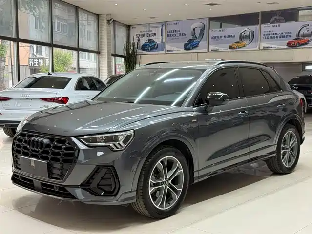 Audi Q3 2023 35 TFSI Fashion Dynamic (1.4T)