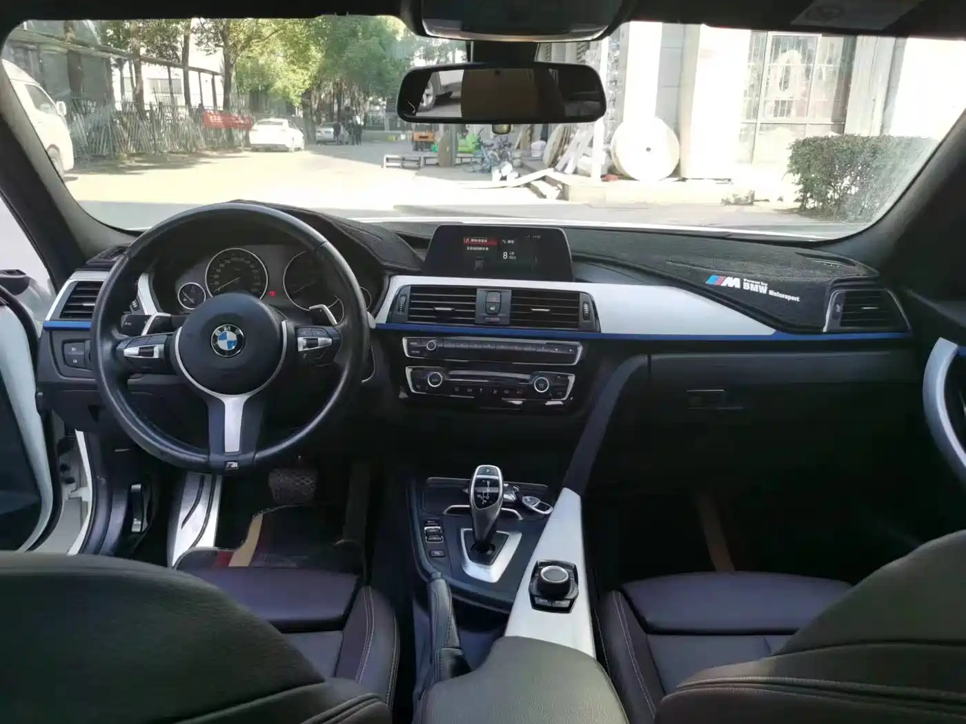 BMW 3 Series 2017 320Li Fashion фото 4