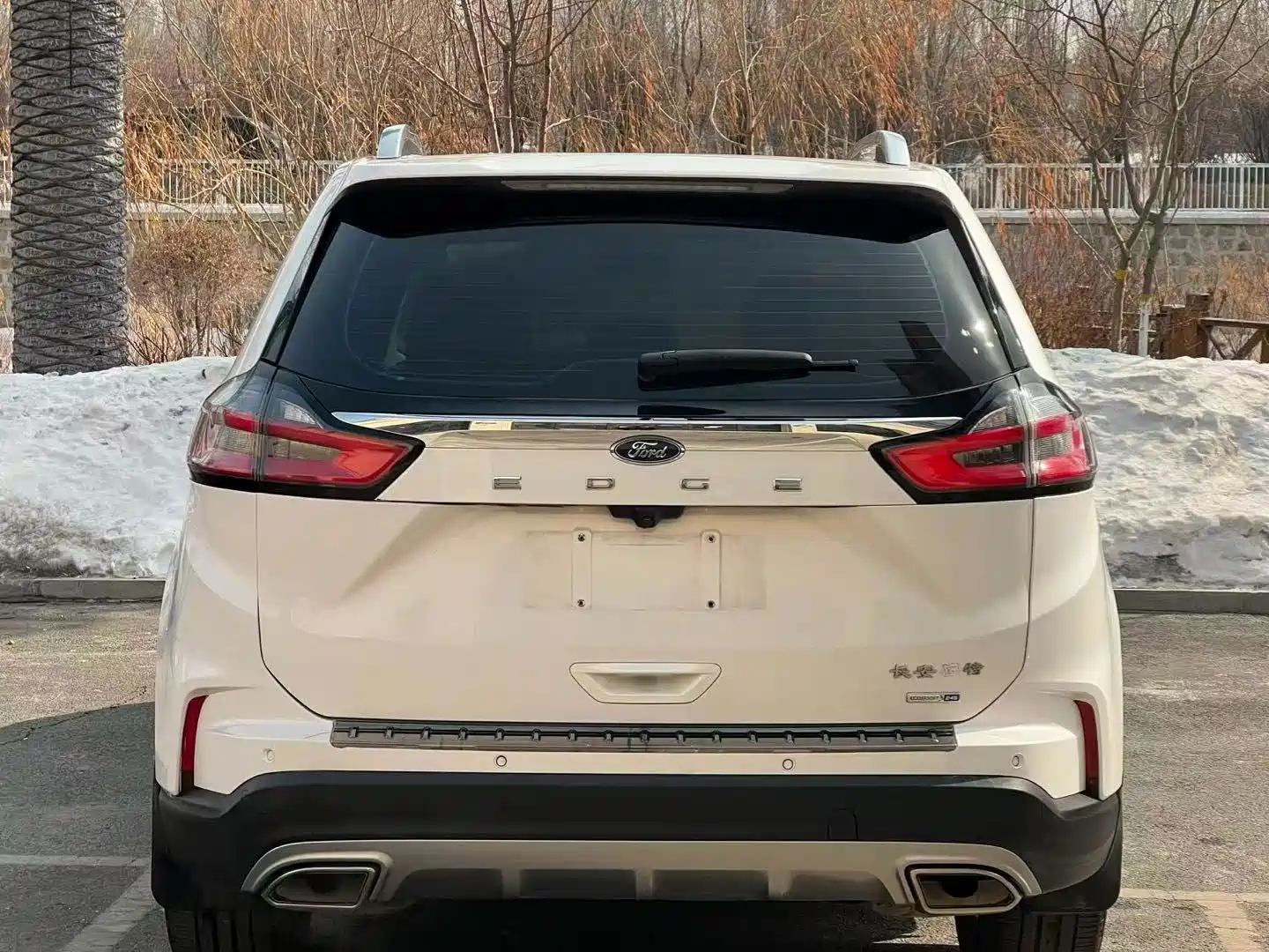 Фото 8 - Ford Edge