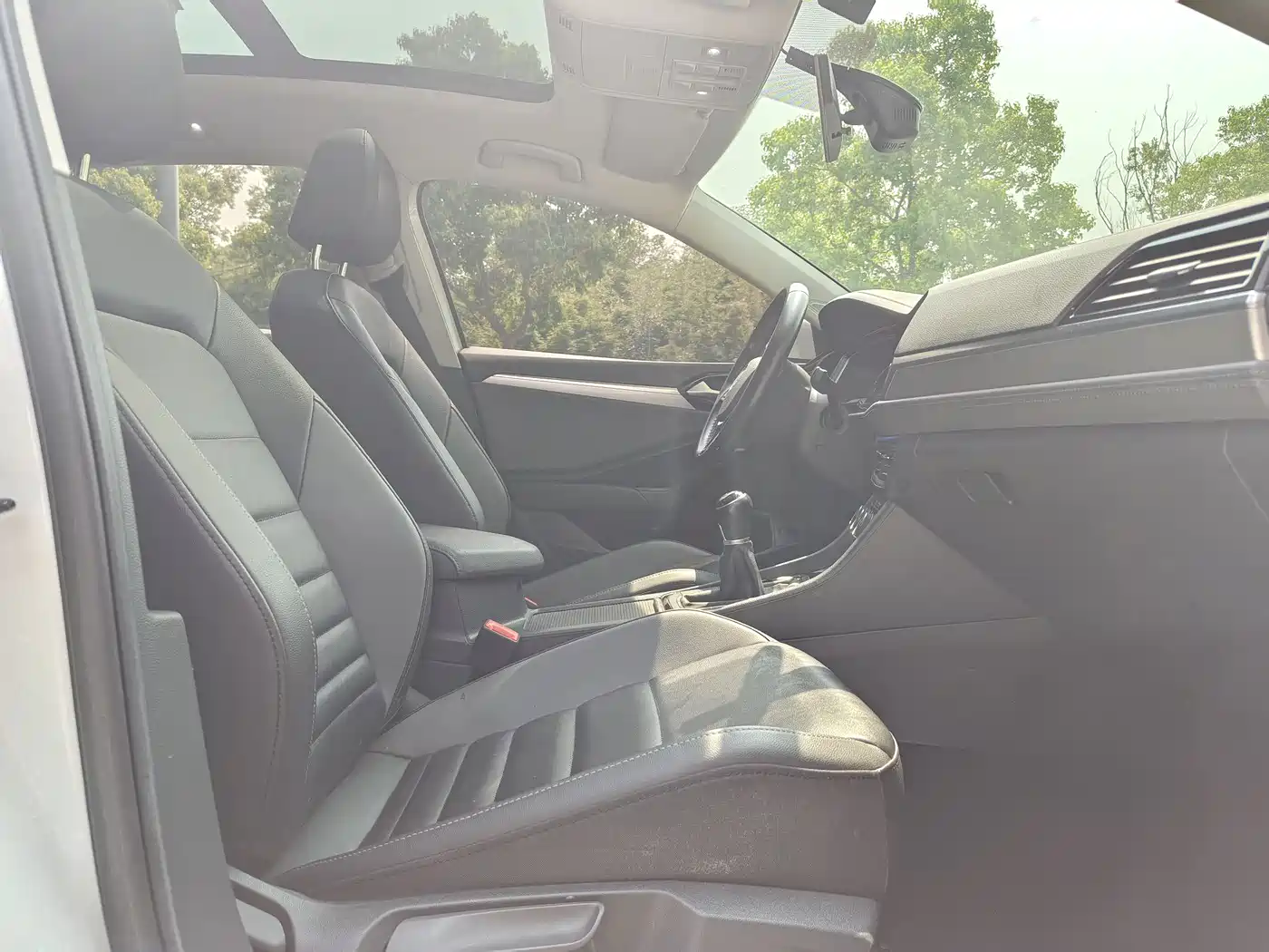 Volkswagen Sagitar 2019 200TSI Manual Comfort Edition China VI фото 11