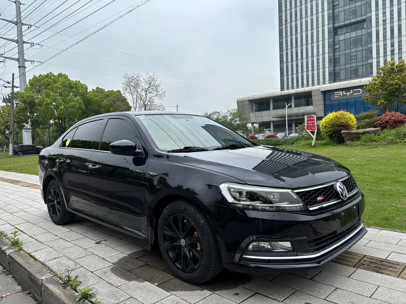 Volkswagen Lavida 2017 230TSI DSG Comfort Edition фото 2