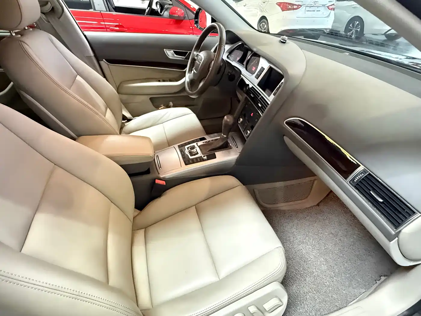 Audi A6L 2010 2010 2.0 TFSI Automatic Standard