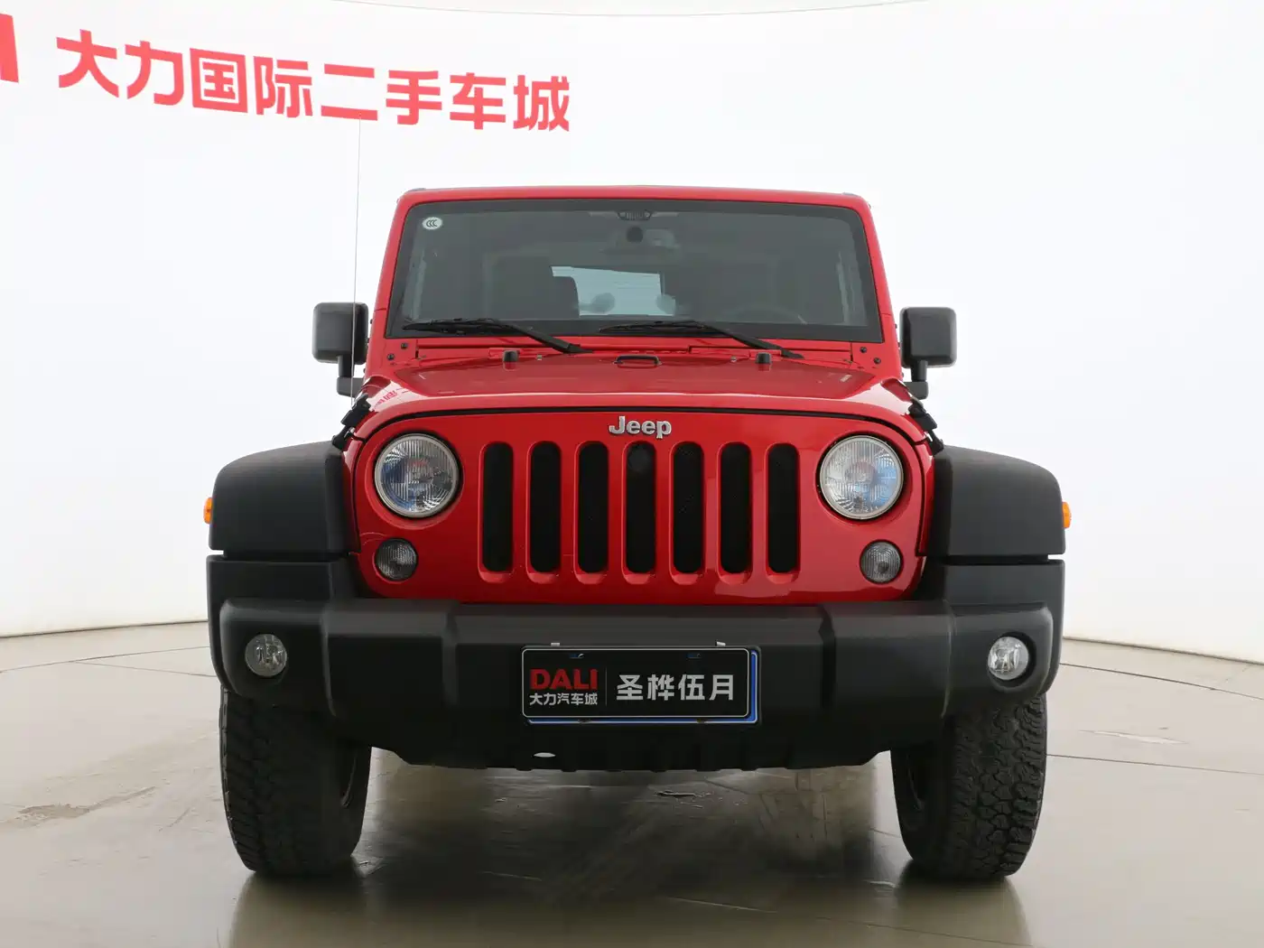 Фото 2 - Jeep Wrangler