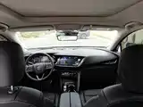 صورة 9 - Buick Envision Plus