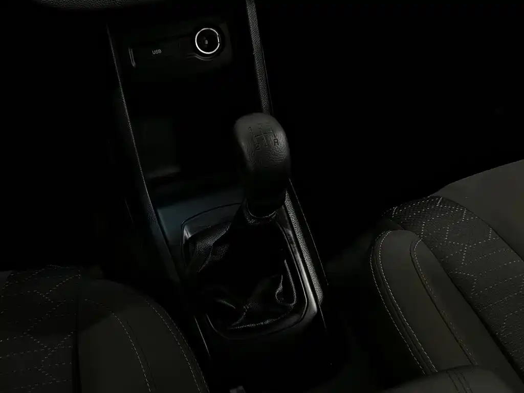 Baojun 310 2018 2016 1.2L Manual Comfort Model