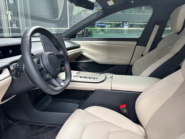 Xiaomi Auto Xiaomi SU7 2024 RWD Ultra Long Range Advanced Smart Driving Pro Edition — фото 4