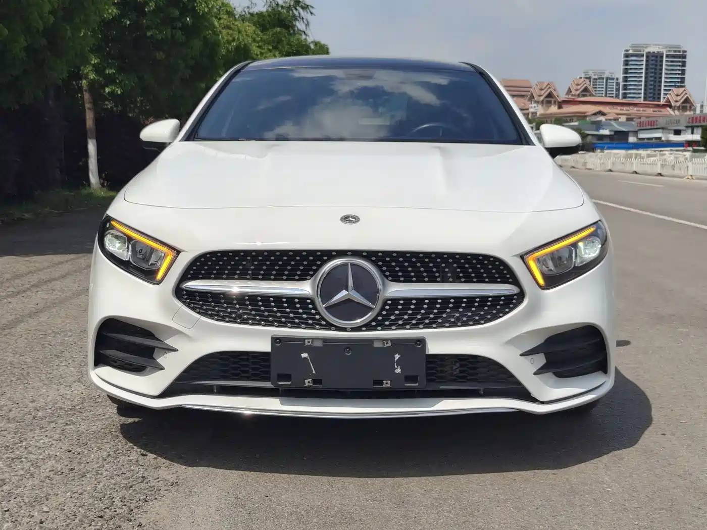 Mercedes-Benz A-Class 2022 A 200 L Sport Sedan Dynamic фото 2