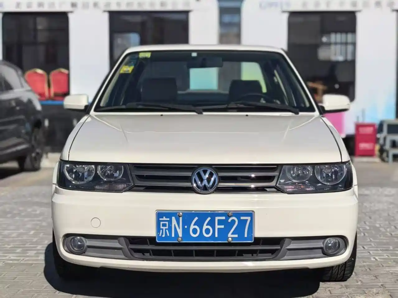 Volkswagen Jetta 2012 1.6L Avant-garde фото 2