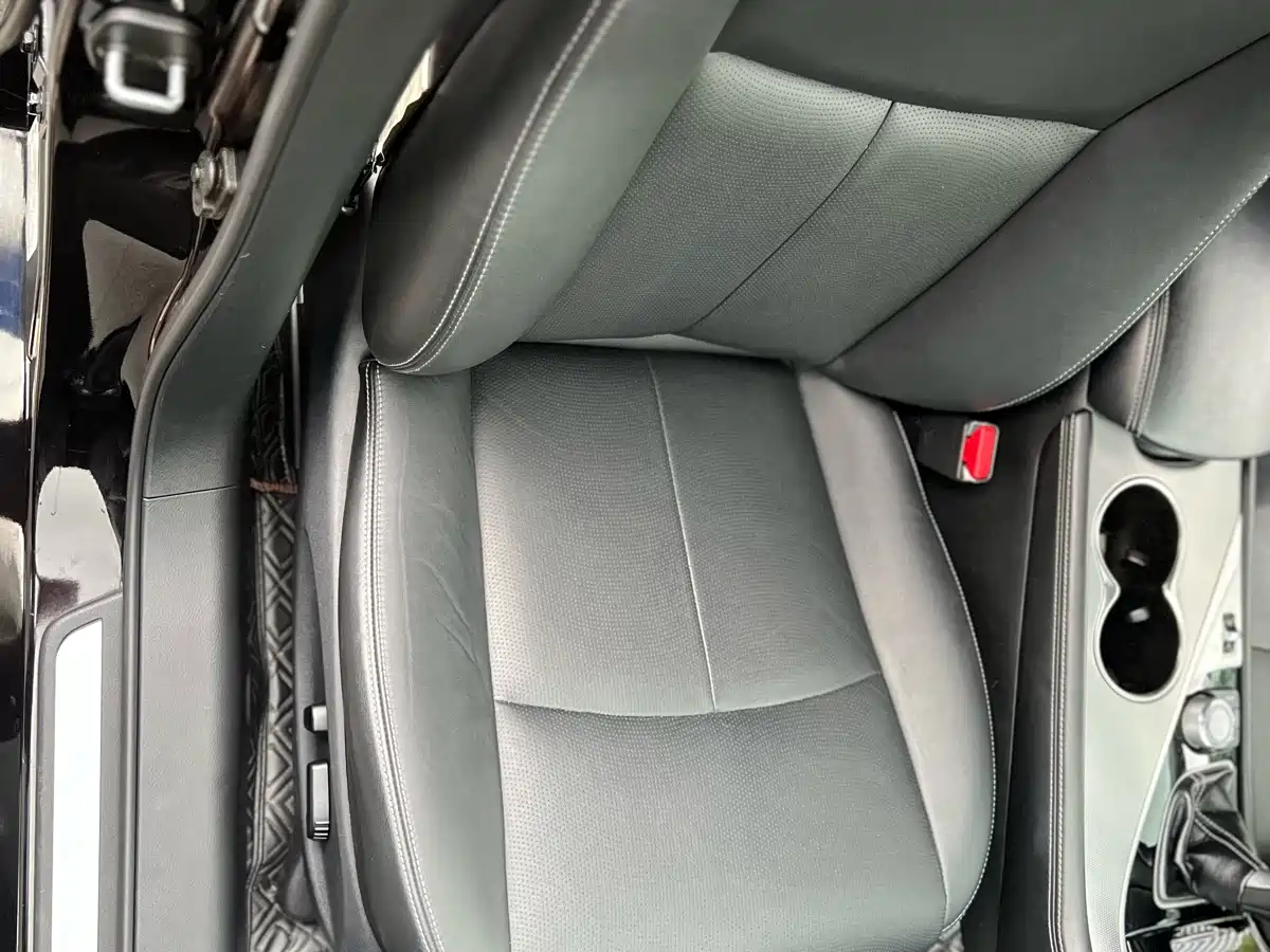 Infiniti Q50 2018 2014 3.7L Comfort Edition