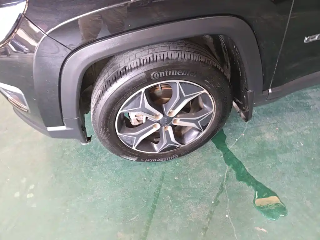 Фото 23 - Jeep Compass