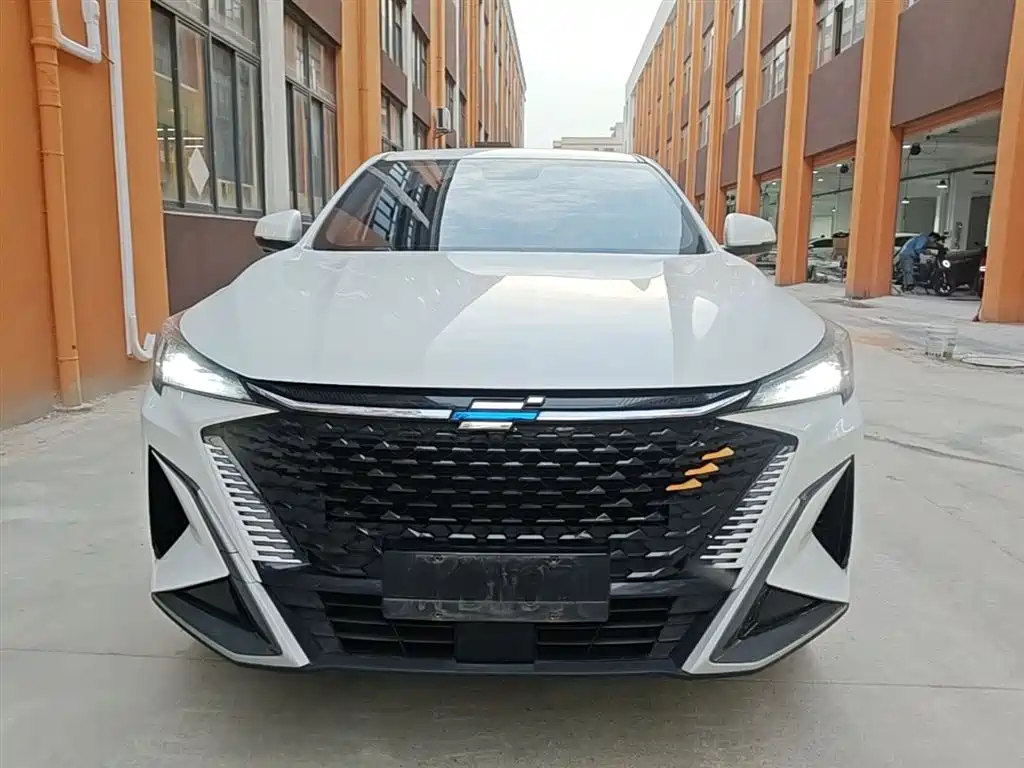 Changan Oshan X5 PLUS 2025 2023 Model Facelift 1.5T DCT Excellence