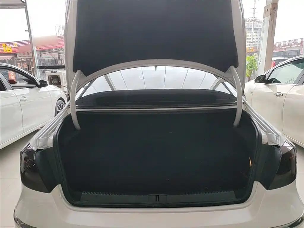 Volkswagen FAW-Volkswagen CC 2015 1.8TSI Premium фото 19