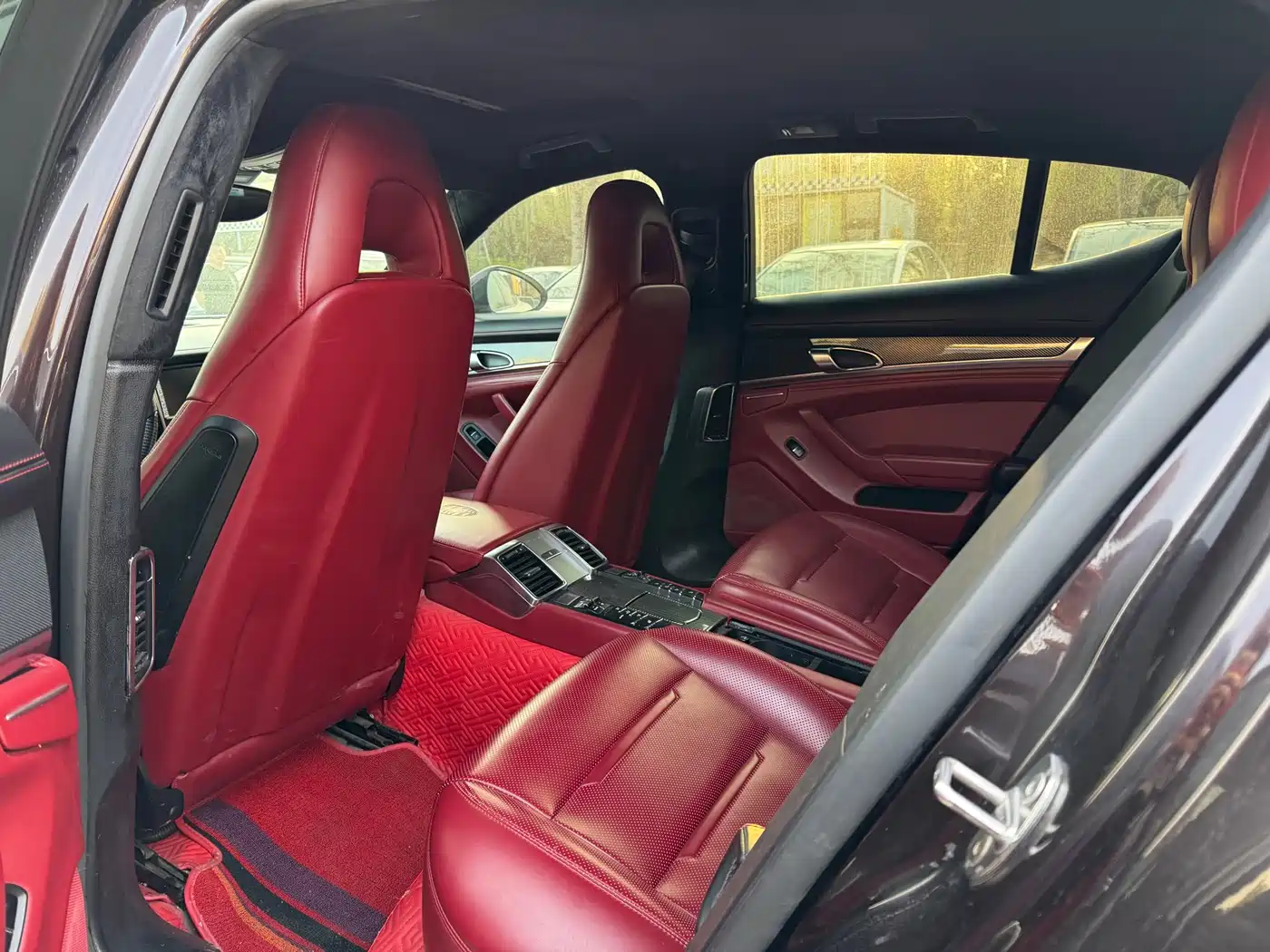 Porsche Panamera 2010 Panamera 4 3.6L фото 5