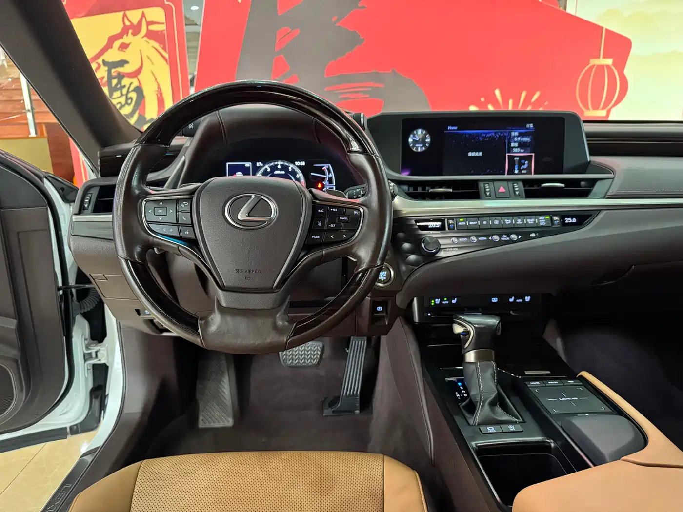 Lexus ES 2020 200 Luxury фото 12
