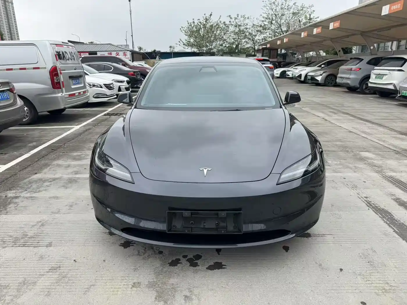 TESLA MODEL 3