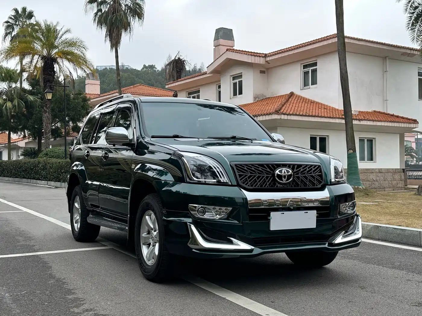 Toyota Prado 2005 Model 4.0L Automatic GX Luxury DVD Edition фото 3