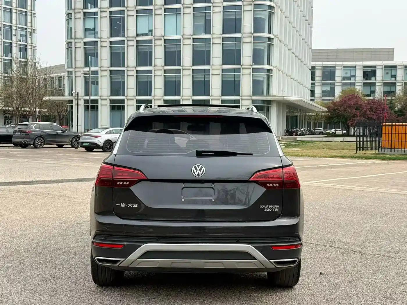 Volkswagen Tayron 2019 330TSI 2WD Luxury China VI фото 8