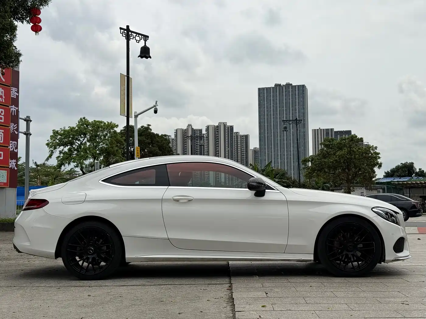 Mercedes-Benz C-Class (Import) 2017 C 200 4MATIC Coupe фото 4