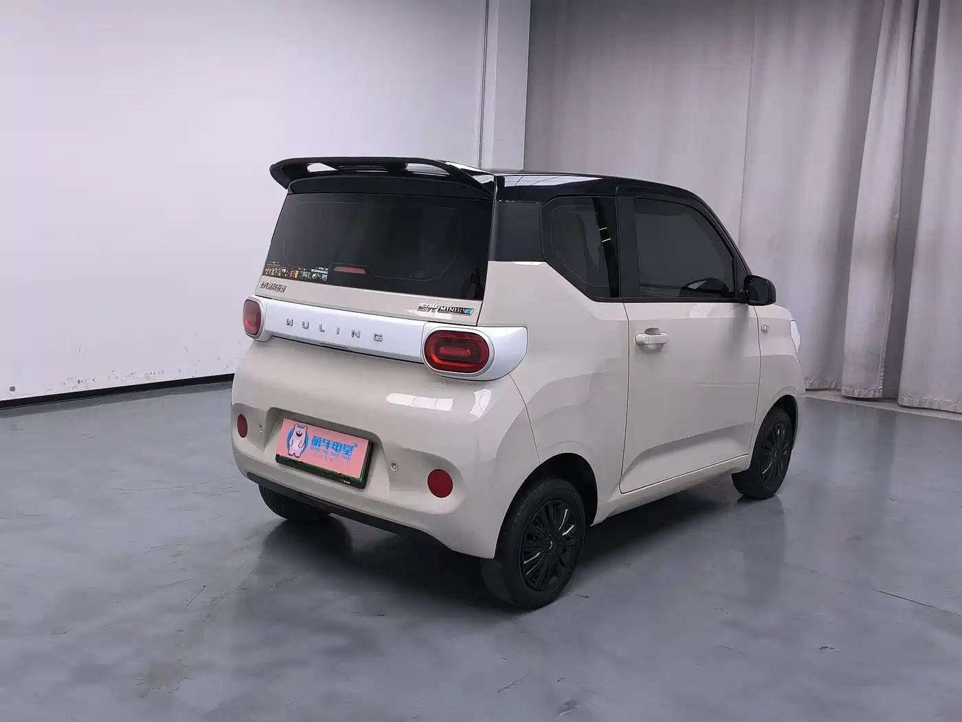 WULING AUTOMOBILE HONGGUANG MINIEV